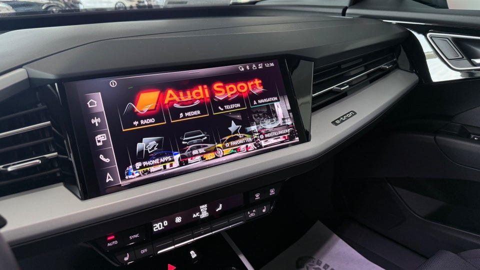 Audi Q4 e-tron 45 S-line 5d