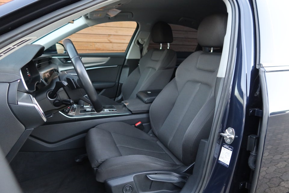 Audi A6 50 TFSi e Sport quattro S-tr. 4d