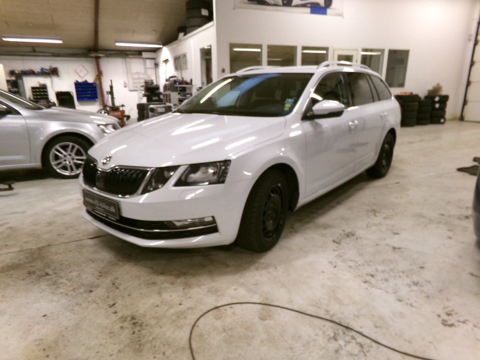 Skoda Octavia 2,0 TDi 150 Style Combi DSG 5d