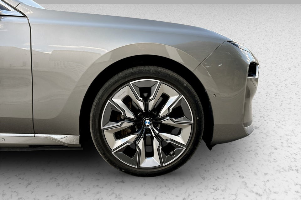 BMW i7 xDrive60 4d