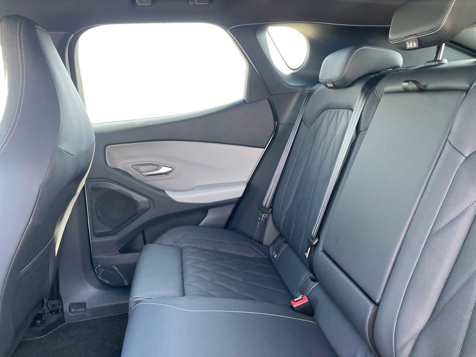 Ford Capri 77 Premium Extended Range 5d