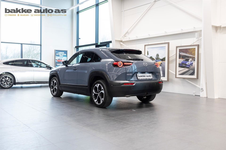 Mazda MX-30 0,8 e-SkyActiv R-EV Makoto 5d