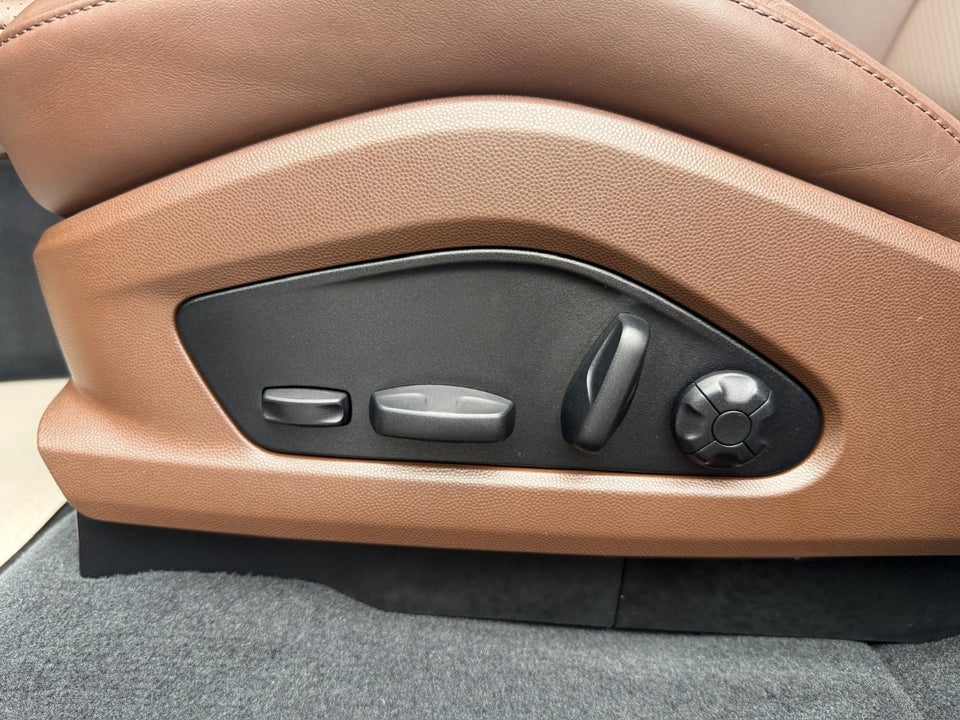 Porsche Macan 4 5d