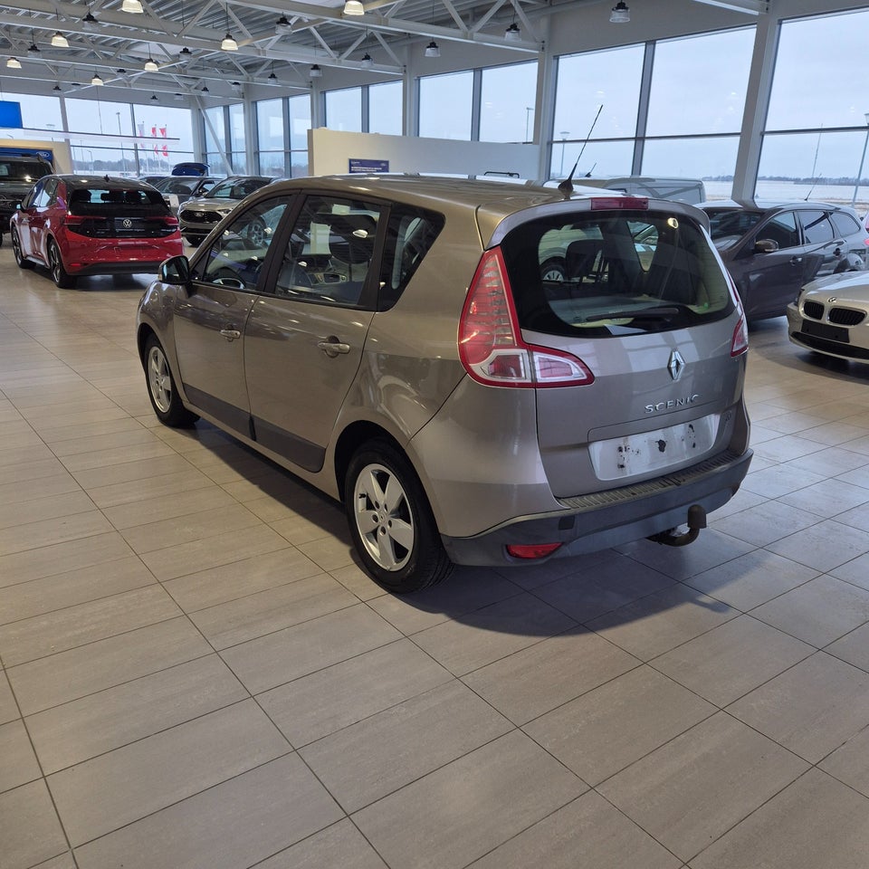 Renault Scenic II 1,9 dCi 130 Authentique 5d
