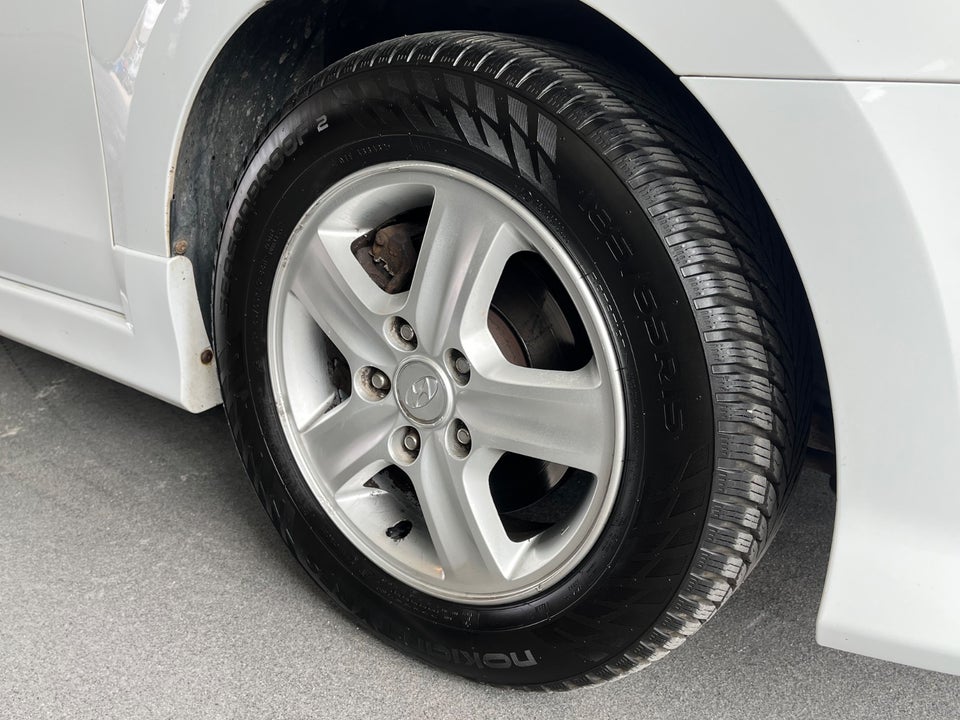 Hyundai i30 1,6 CRDi 90 Classic Sense Eco 5d