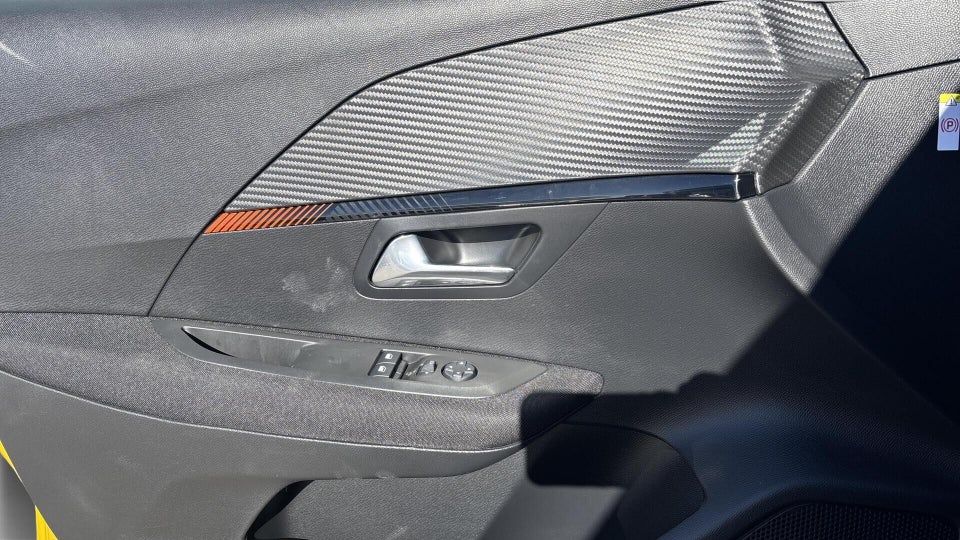 Peugeot e-208 50 Active 5d