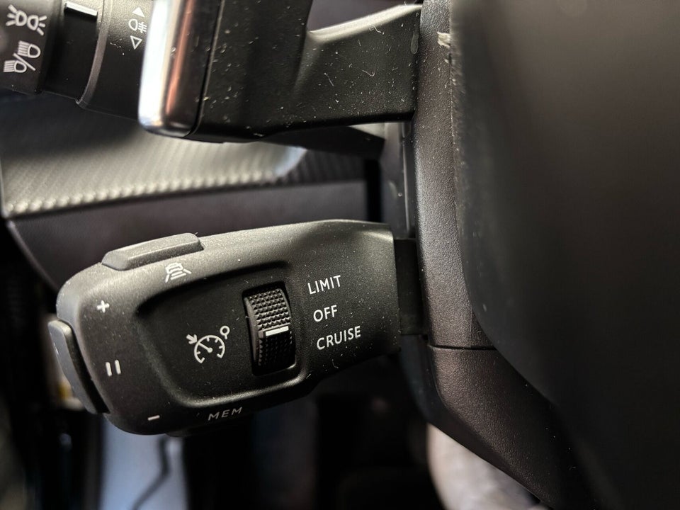 Peugeot 2008 1,2 PureTech 130 Allure Pack EAT8 5d