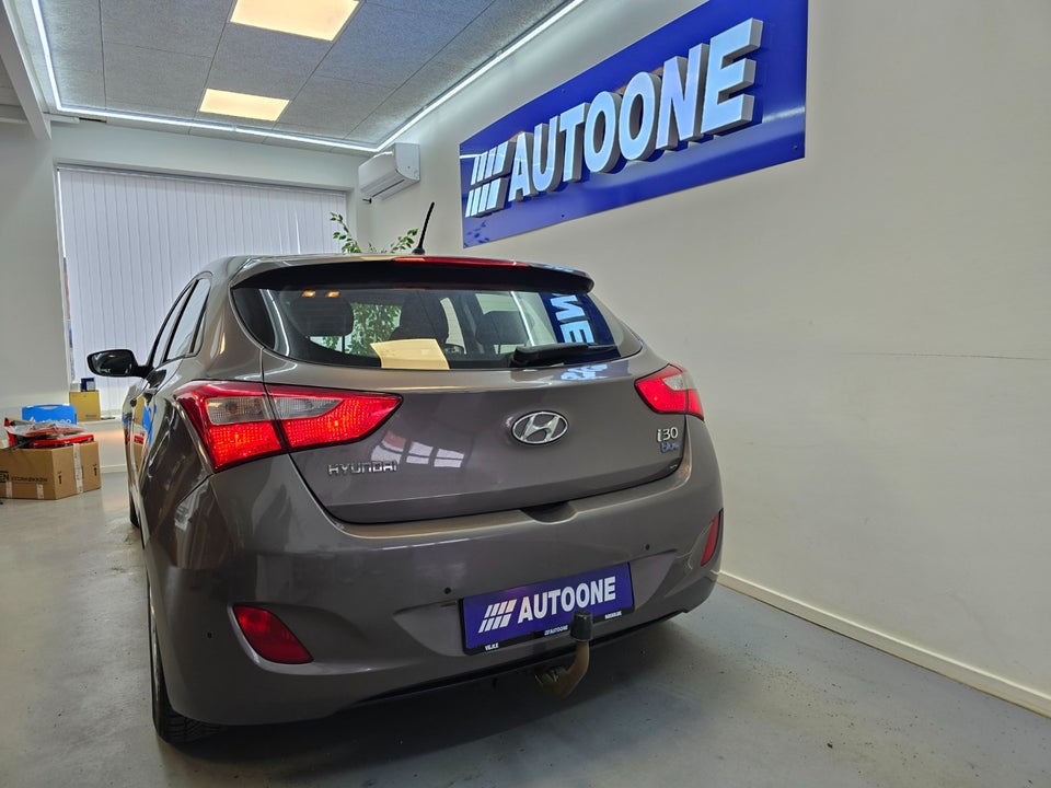 Hyundai i30 1,6 CRDi 110 XTR Eco 5d