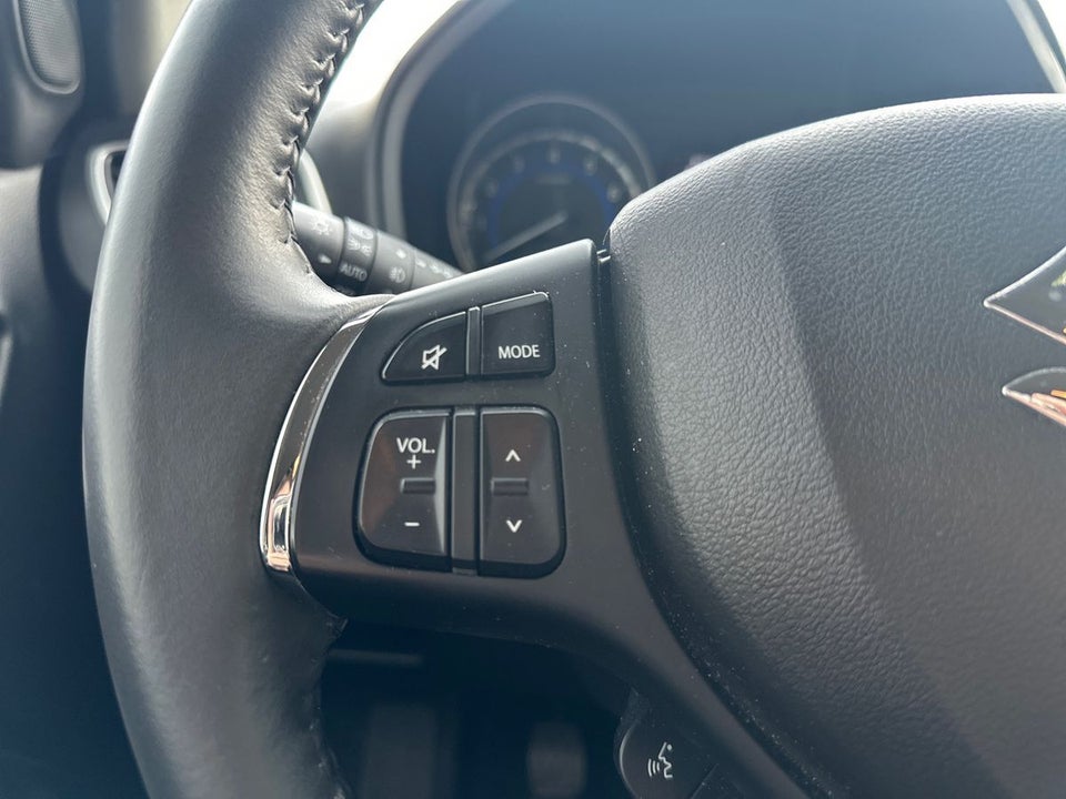 Suzuki Baleno 1,2 Dualjet mHybrid Exclusive Gold 5d
