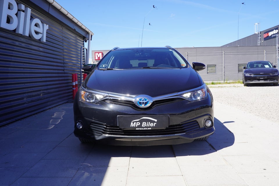 Toyota Auris 1,8 Hybrid H2 Comfort Touring Sports CVT 5d