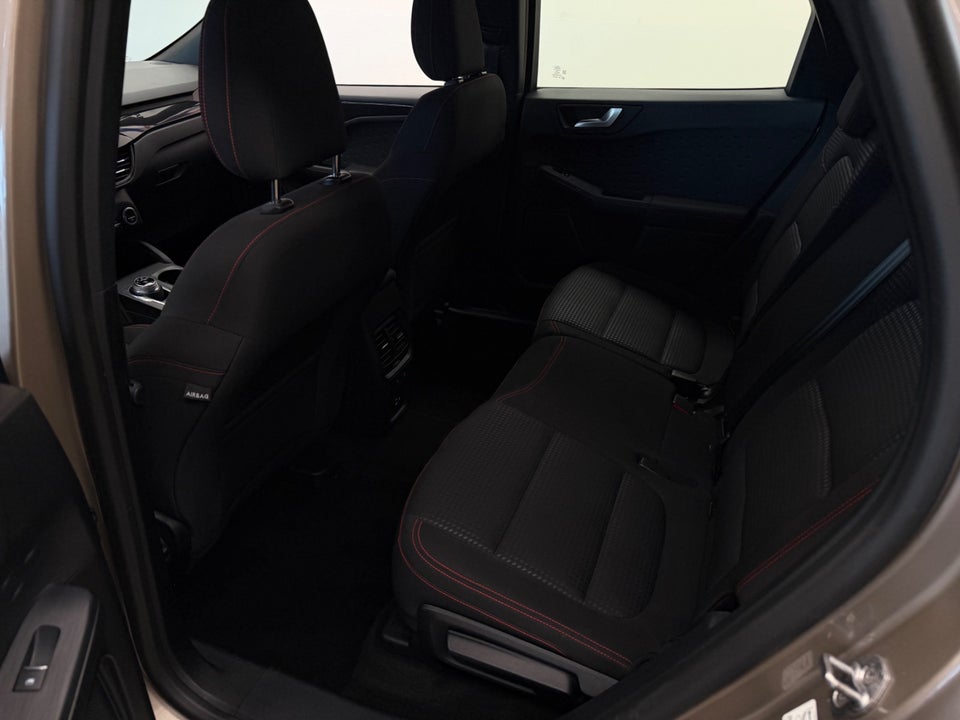 Ford Kuga 2,5 PHEV ST-Line CVT 5d