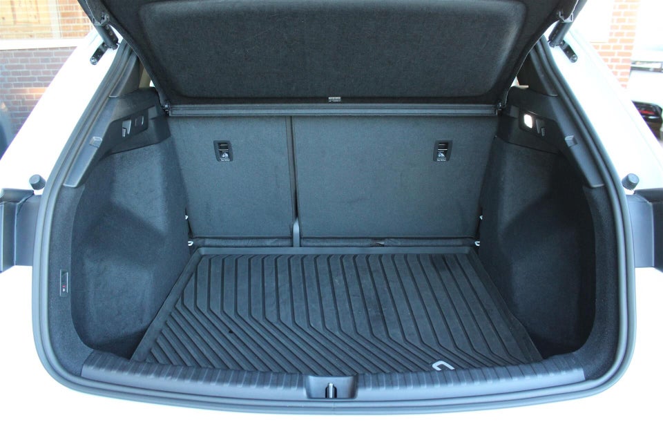 Audi Q4 e-tron 50 S-line quattro 5d