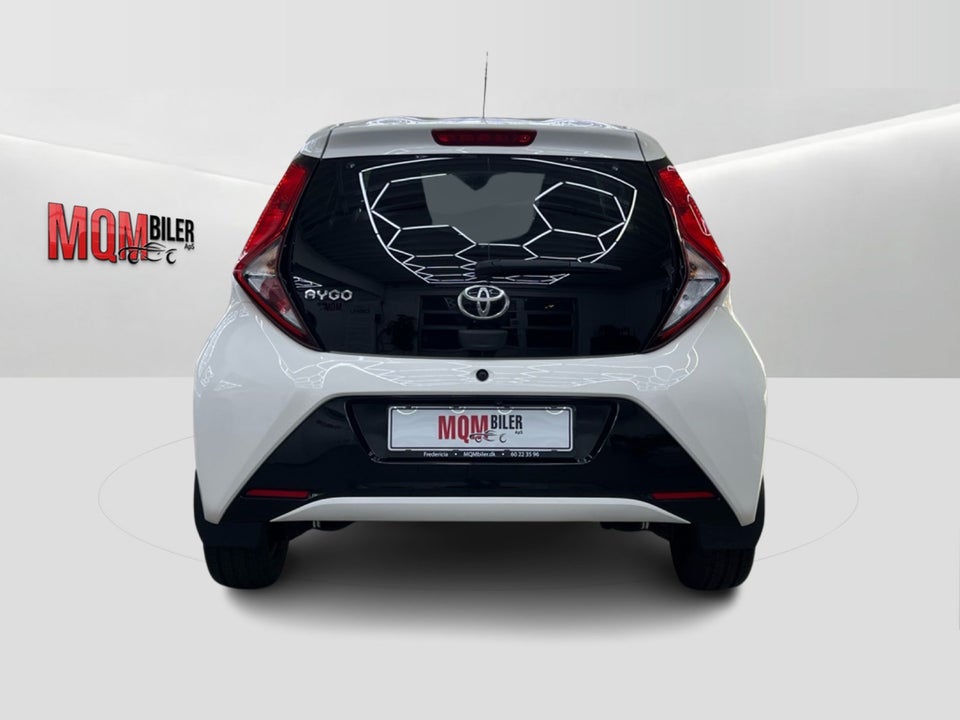 Toyota Aygo 1,0 VVT-i x-press 5d