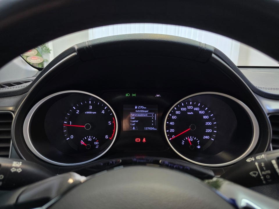 Kia Ceed 1,6 CRDi 136 Attraction SW 5d