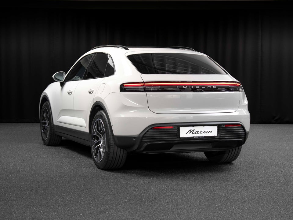 Porsche Macan 5d