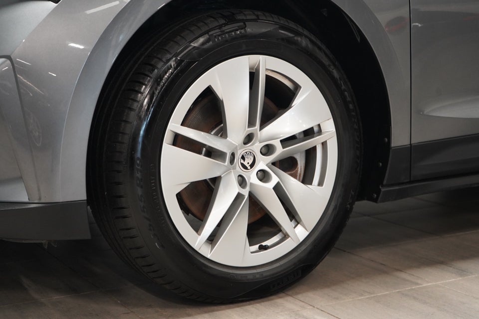 Skoda Enyaq 80 iV Clever 5d