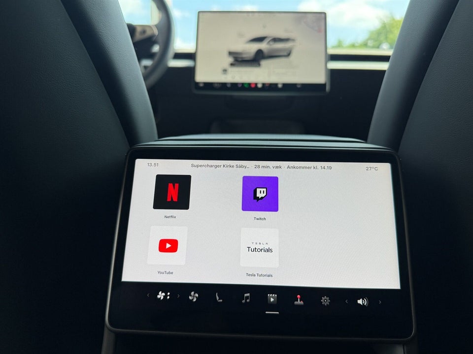 Tesla Model 3 Long Range AWD 4d