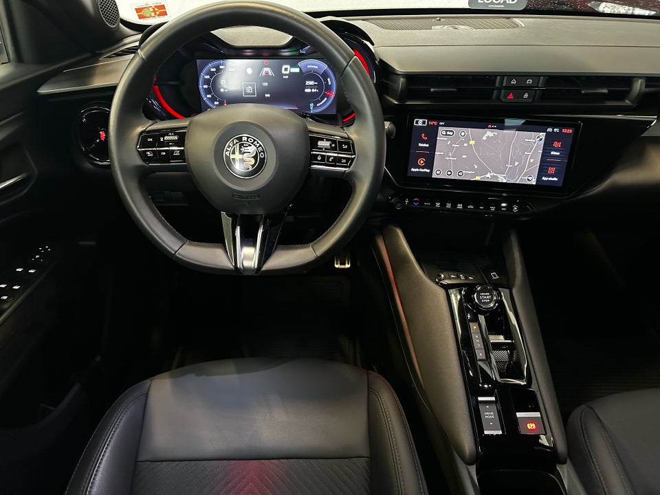 Alfa Romeo Junior Elettrica Veloce 5d