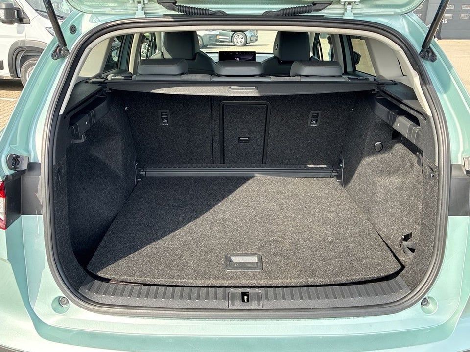 Skoda Enyaq 60 iV Lounge 5d