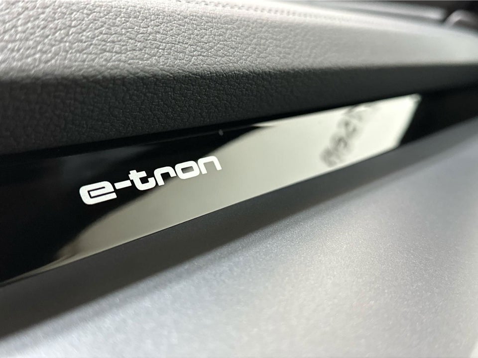 Audi e-tron 50 quattro 5d