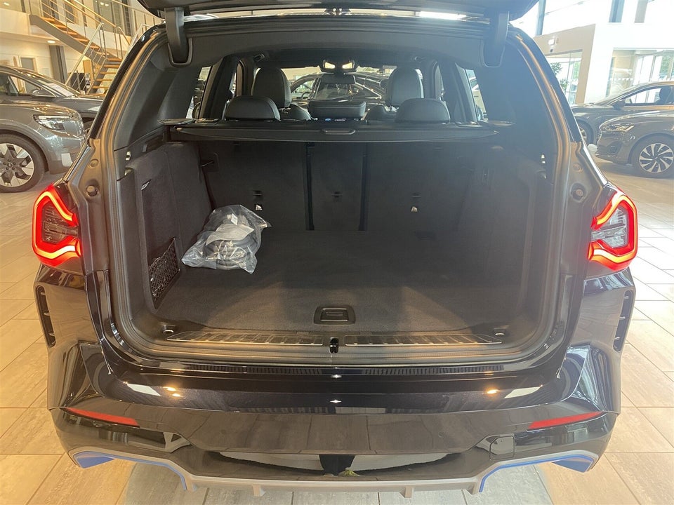 BMW iX3 Charged M-Sport 5d