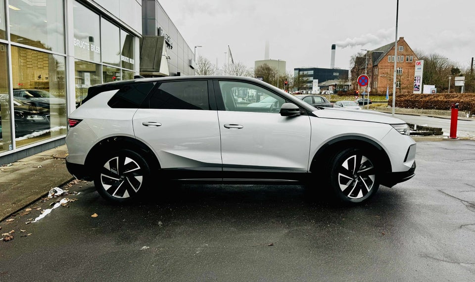 Opel Grandland-e 73 GS 5d