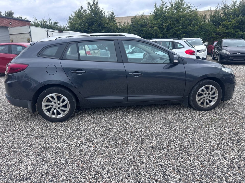 Renault Megane III 1,5 dCi 110 Dynamique 5d