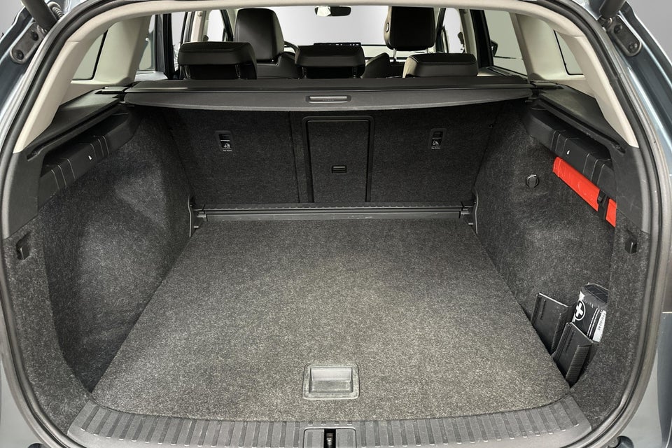 Skoda Enyaq 60 iV Plus 5d