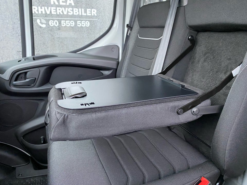 Iveco Daily 3,0 35S18 4100mm Lad 2d