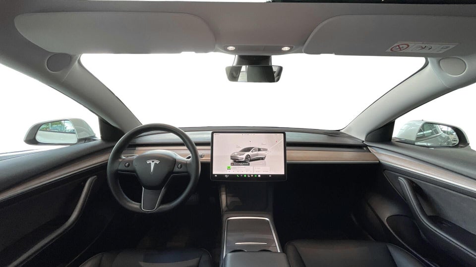Tesla Model 3 RWD 4d