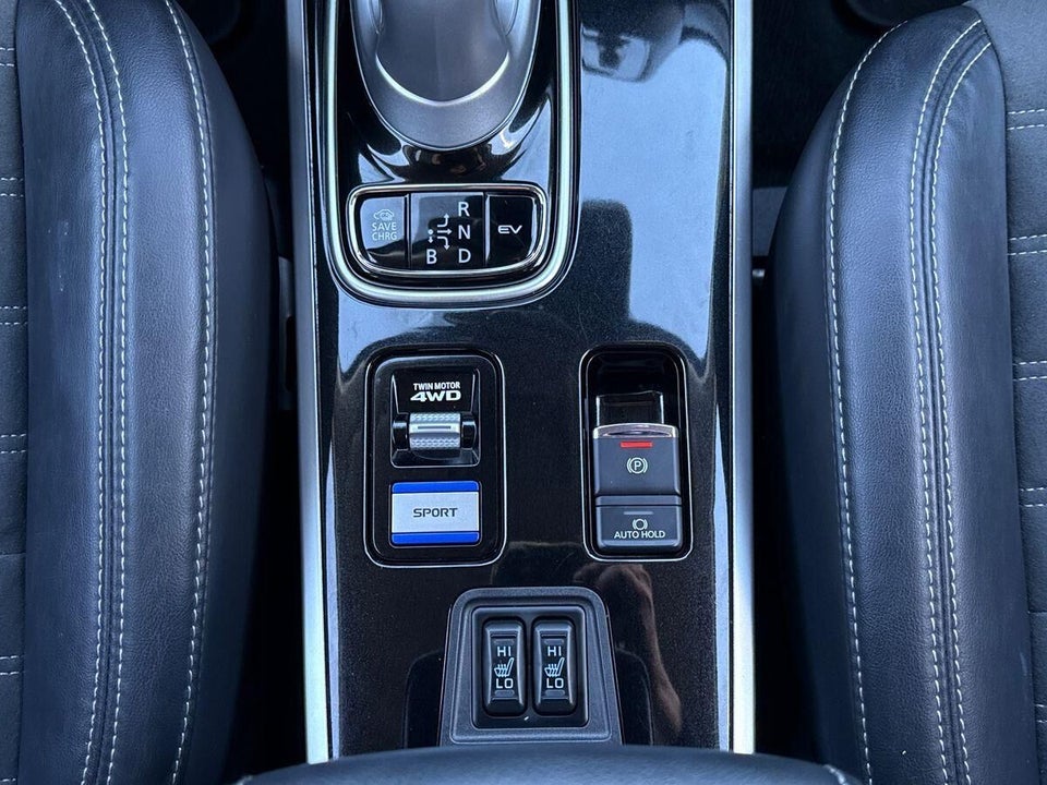 Mitsubishi Outlander 2,4 PHEV Intense CVT 4WD 5d
