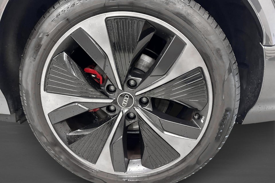 Audi Q6 e-tron S-line plus performance 5d