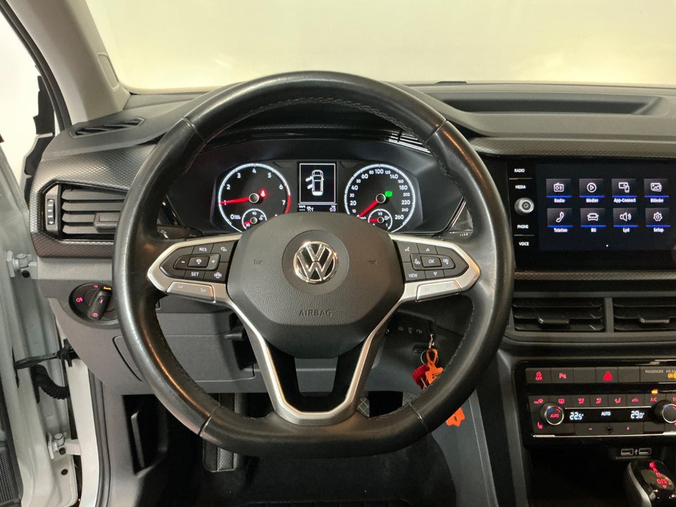 VW T-Cross 1,0 TSi 115 Life DSG 5d