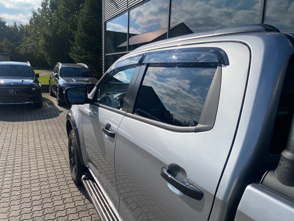 Isuzu D-Max 1,9 TD 163 Crew Cab Exclusive aut. 4d