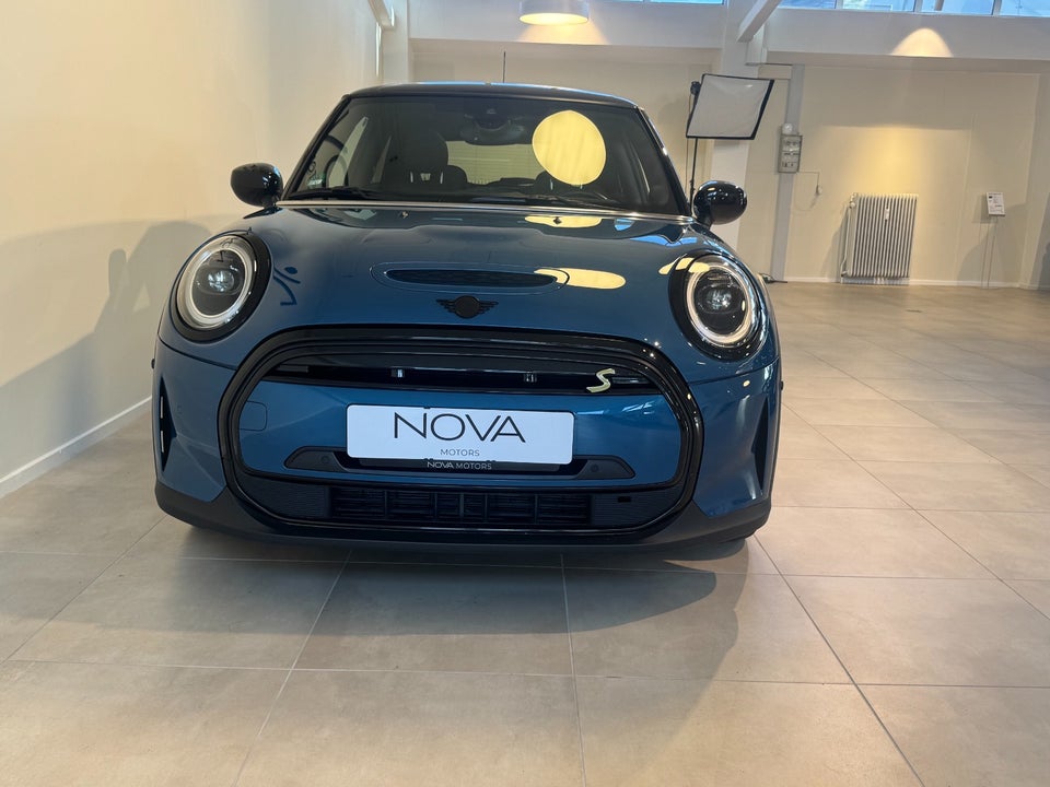 MINI Cooper SE Maximise 3d