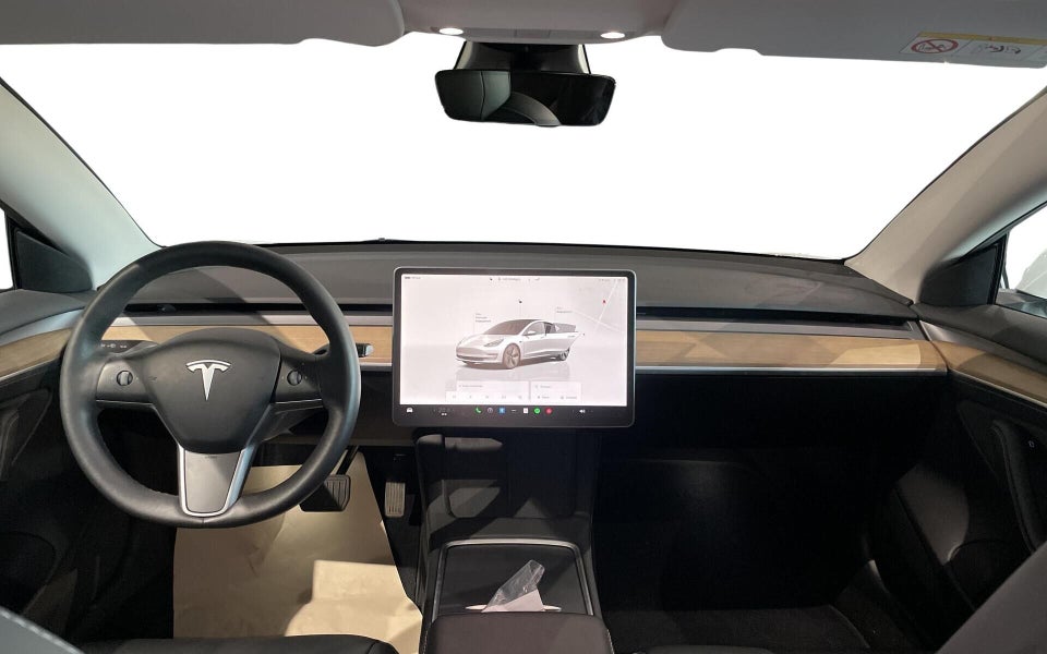 Tesla Model 3 Long Range AWD 4d