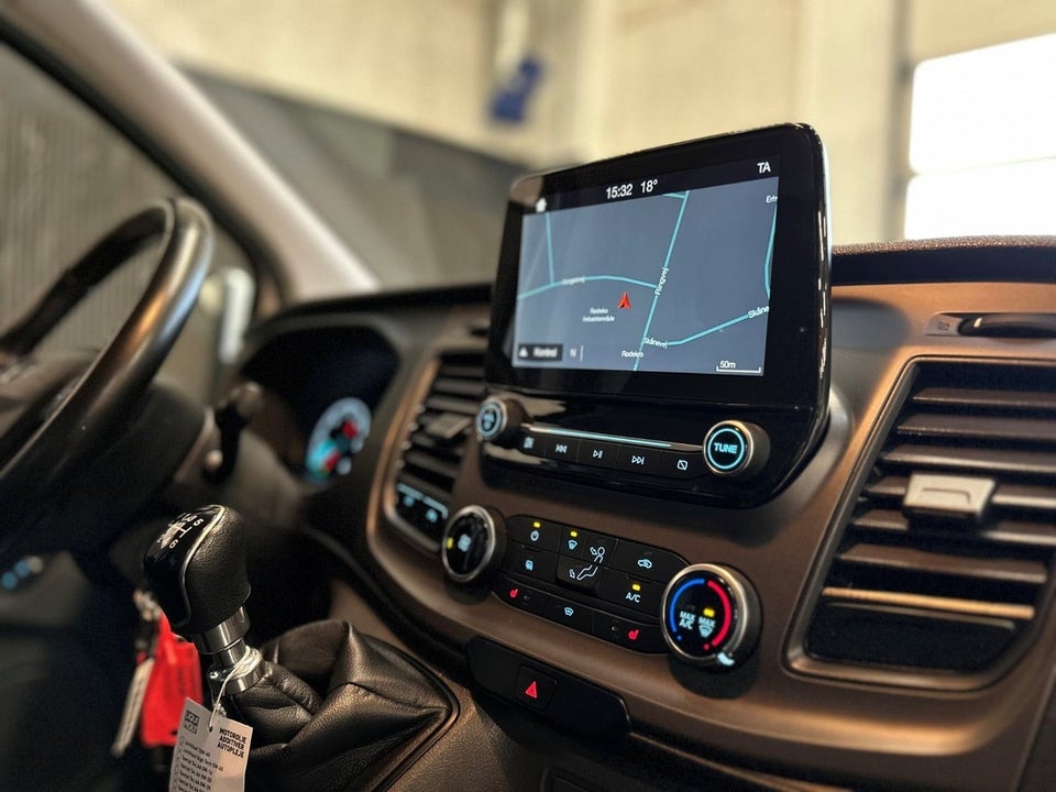 Ford Transit Custom 300S 2,0 TDCi 130 Ambiente