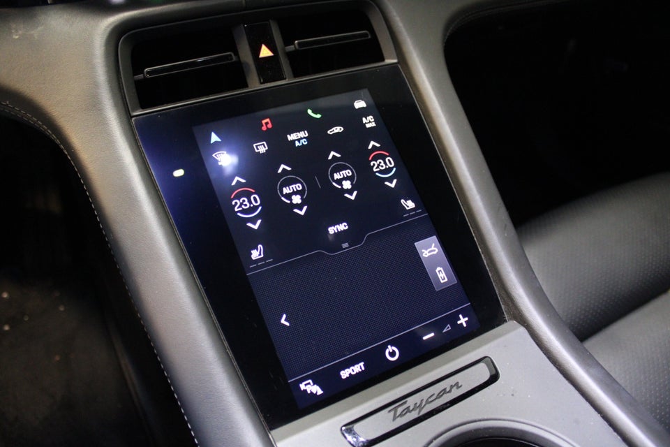 Porsche Taycan Performance+ 4d