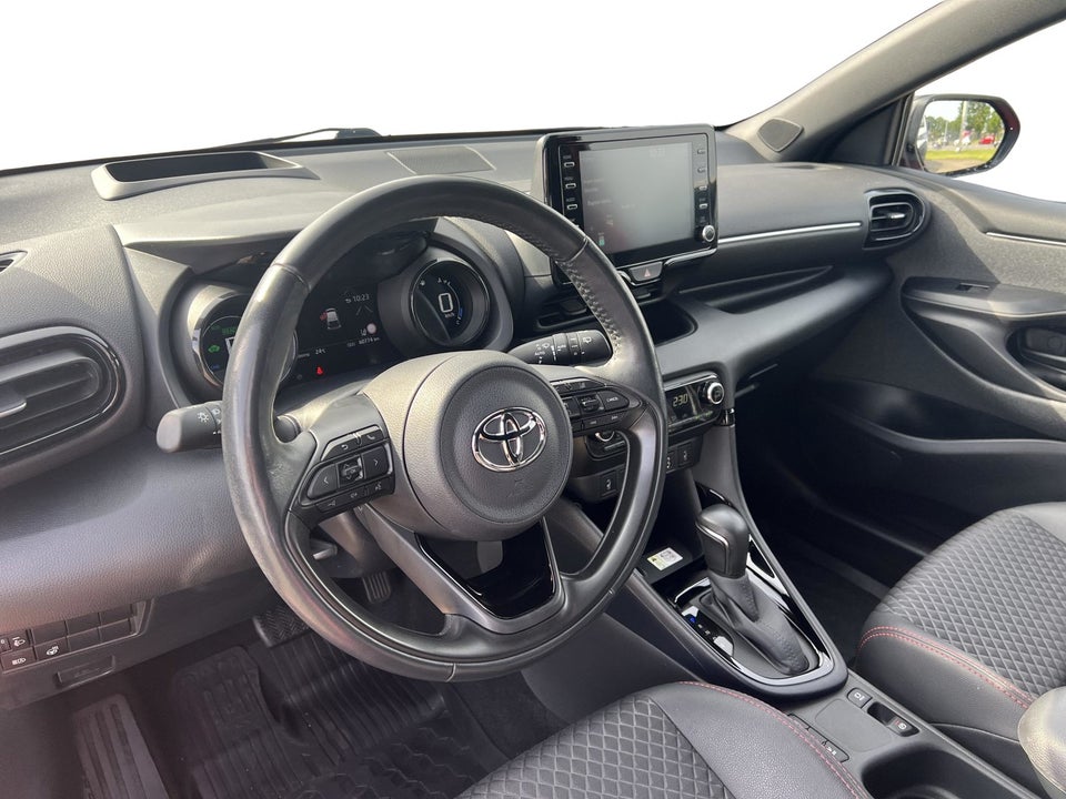 Toyota Yaris 1,5 Hybrid H3 Premier Edition e-CVT 5d