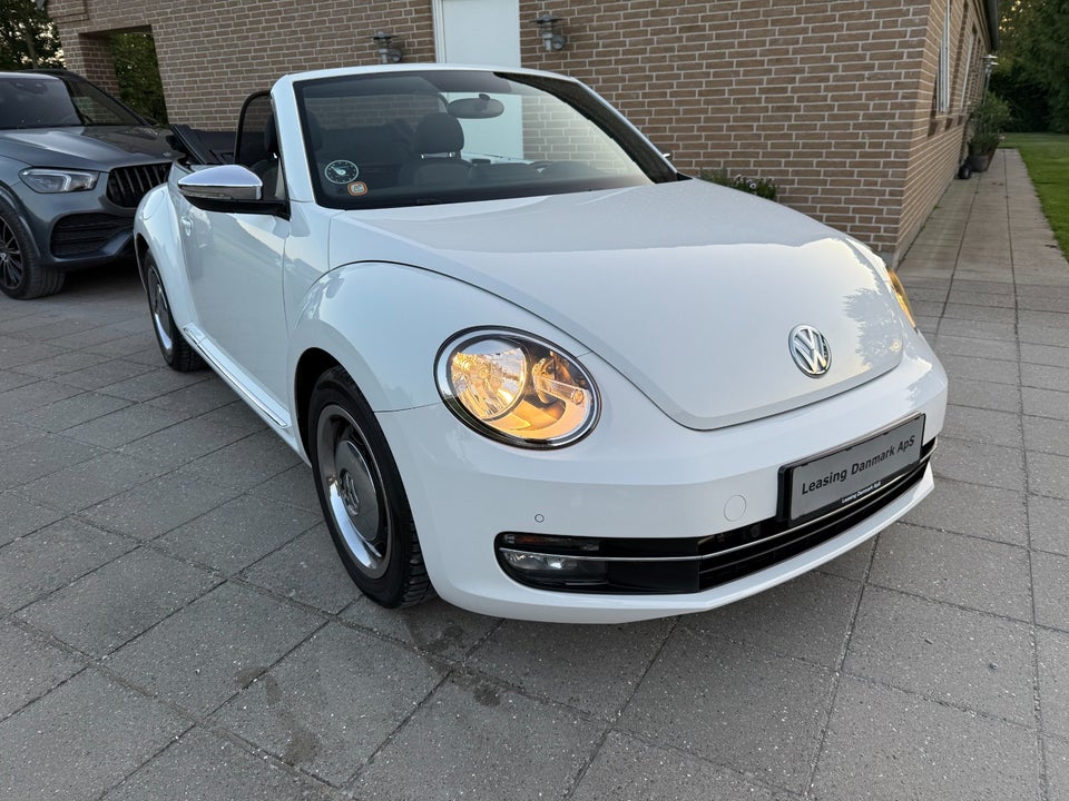 VW The Beetle 1,2 TSi 105 Design Cabriolet 2d