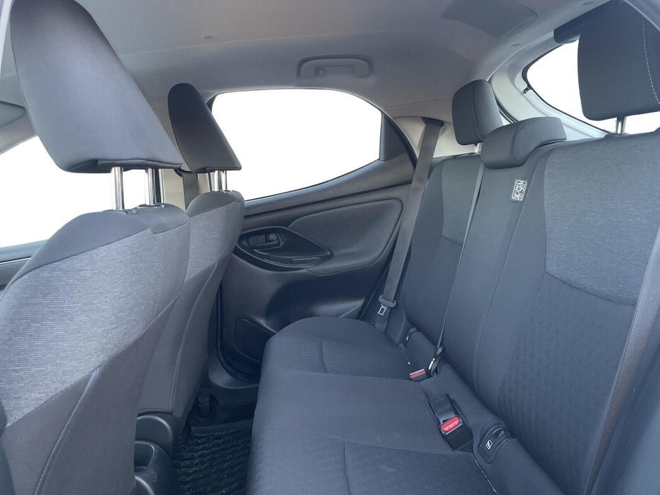 Toyota Yaris 1,5 Active 5d