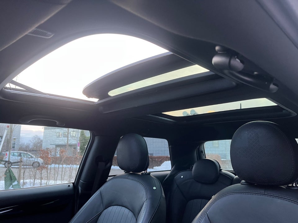 MINI Cooper SE Yours 3d