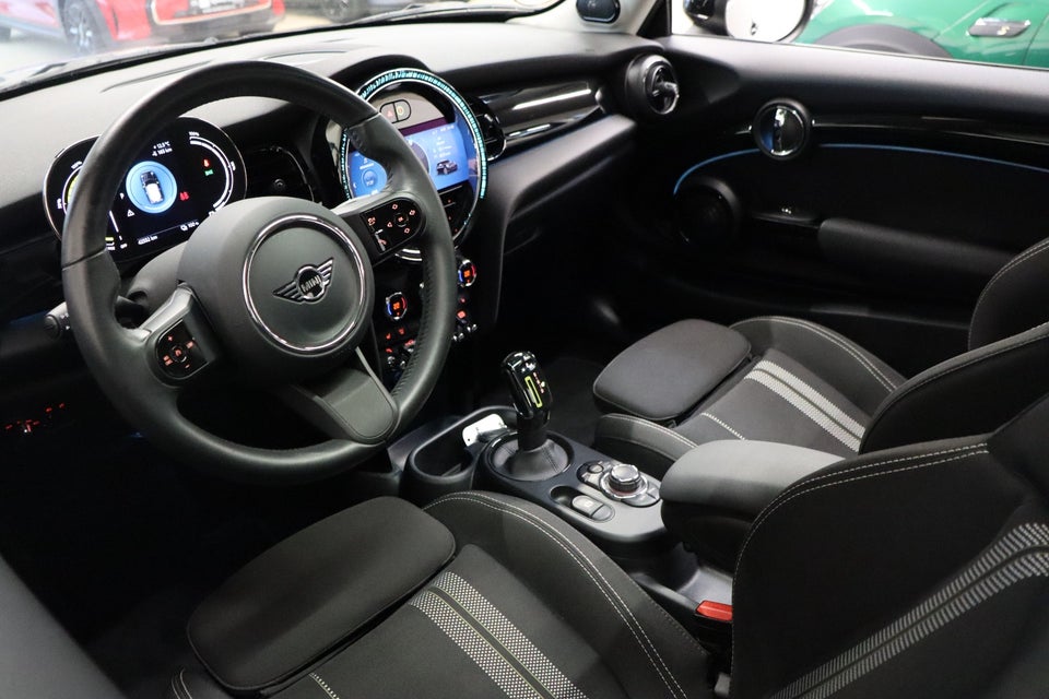 MINI Cooper SE Maximise 3d