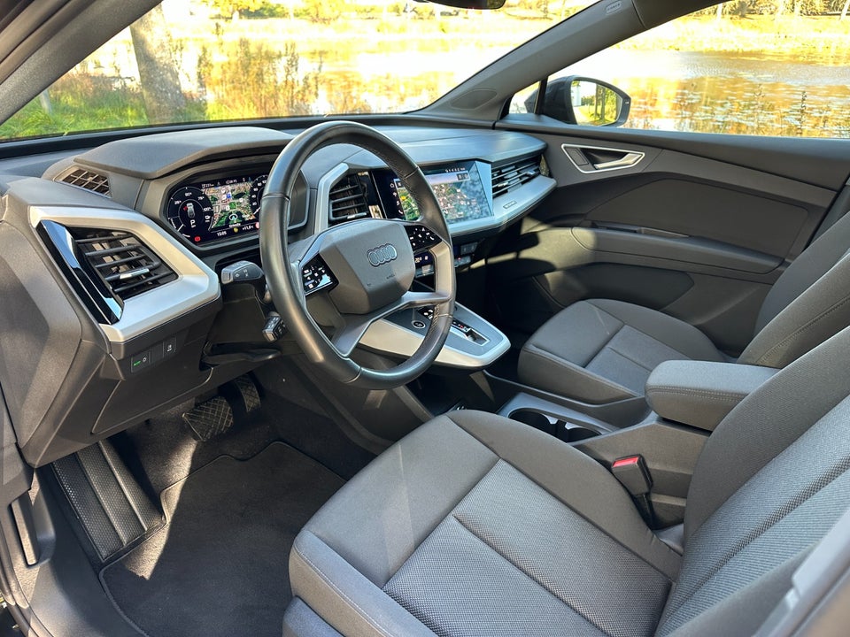 Audi Q4 e-tron 40 Advanced 5d