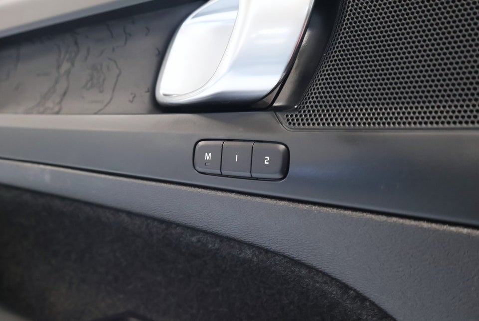 Volvo XC40 P6 ReCharge Plus 5d