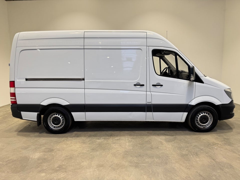 Mercedes Sprinter 316 2,2 CDi R2 Kassevogn 5d