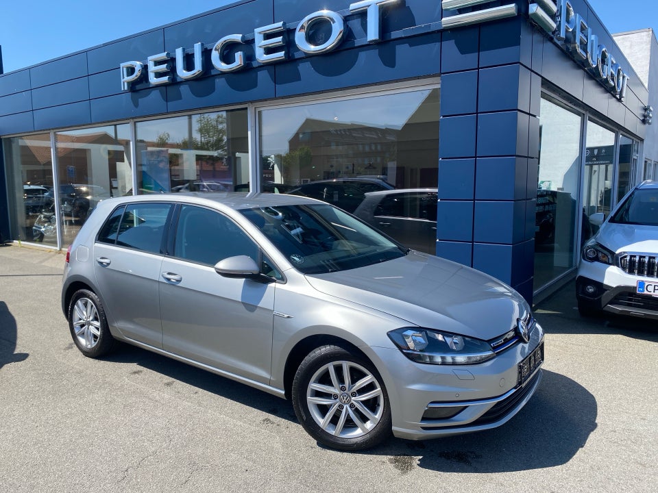 VW Golf VII 1,5 TSi 130 Comfortline DSG 5d