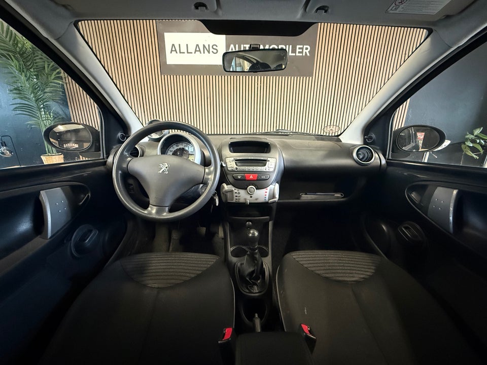 Peugeot 107 1,0 Active 5d