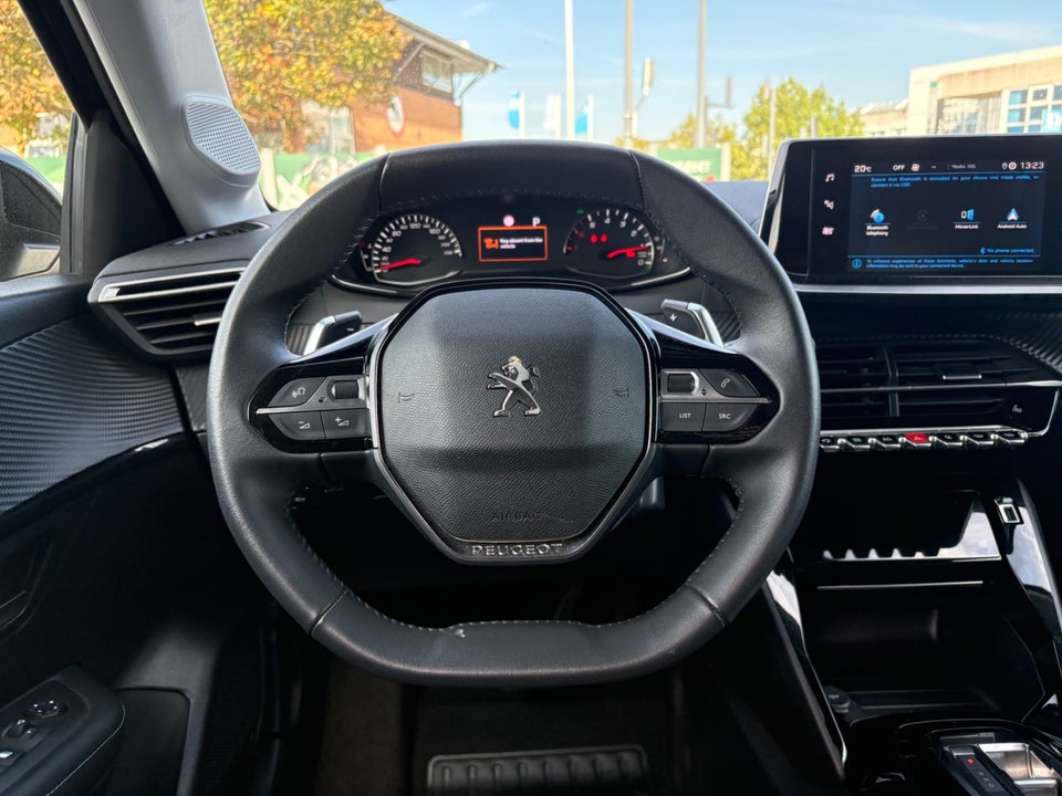 Peugeot 208 1,2 PureTech 100 Vision Sport EAT8 5d