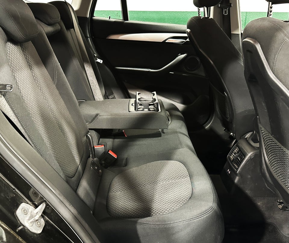 BMW X1 2,0 sDrive20i Advantage aut. 5d